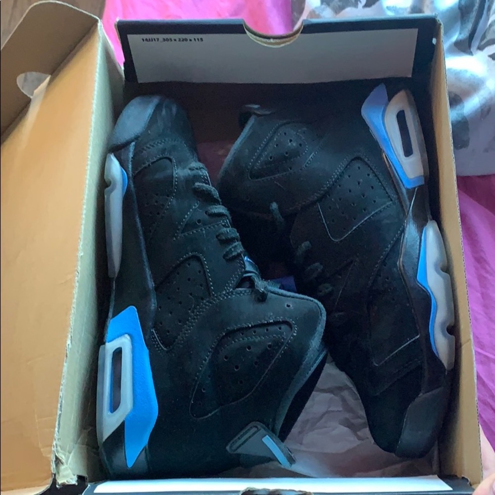 AIR JORDAN 6 RETRO
